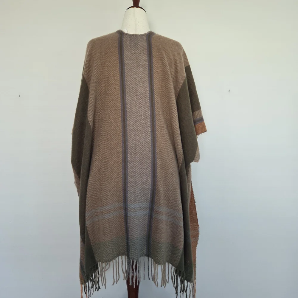Vince Camuto Olive and Brown Fringe Poncho Size OS - Picture 4 of 6
